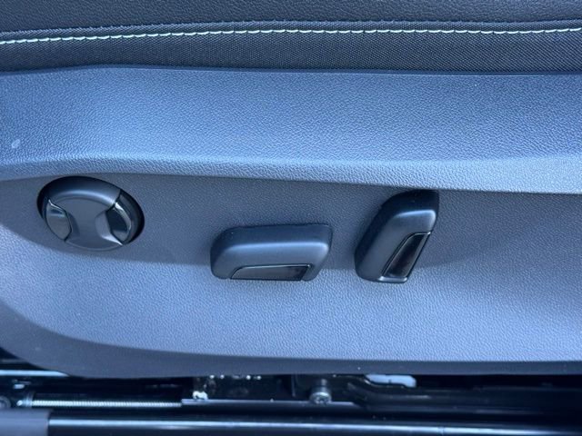 New 2026 Volkswagen Taos SEL AWD/4WD image 37