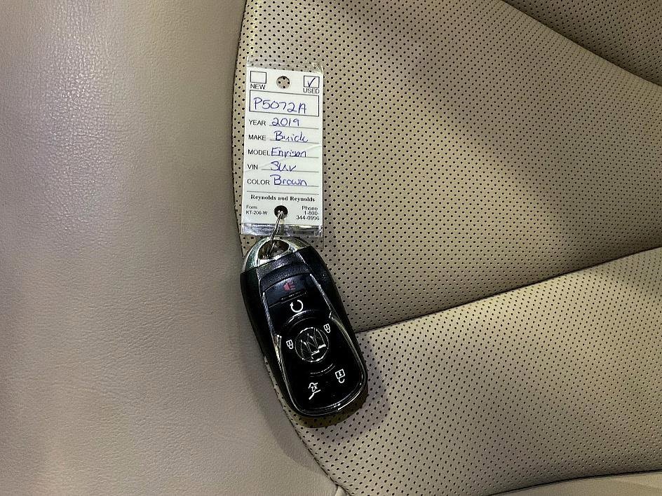 Used 2019 Buick Envision Premium image 33