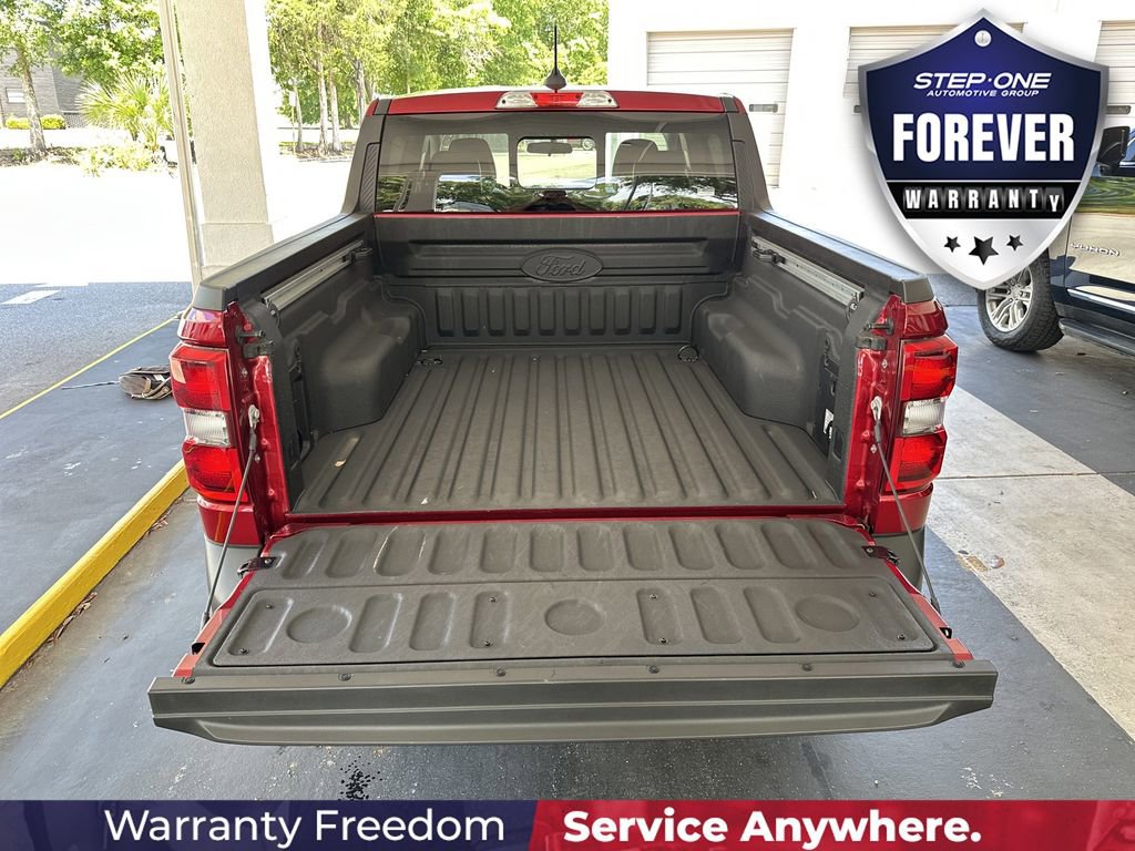 Used 2025 Ford Maverick Lariat w/ 4K Tow Package AWD/4WD image 31