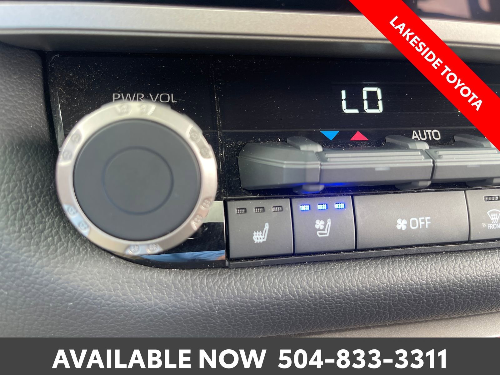 Used 2025 Toyota Tundra Limited AWD/4WD image 34