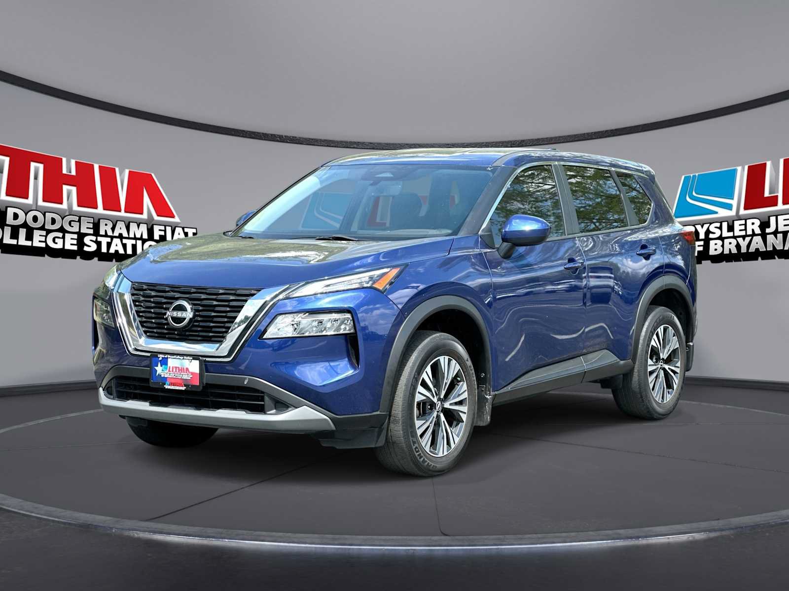 Used 2023 Nissan Rogue SV FWD image 1