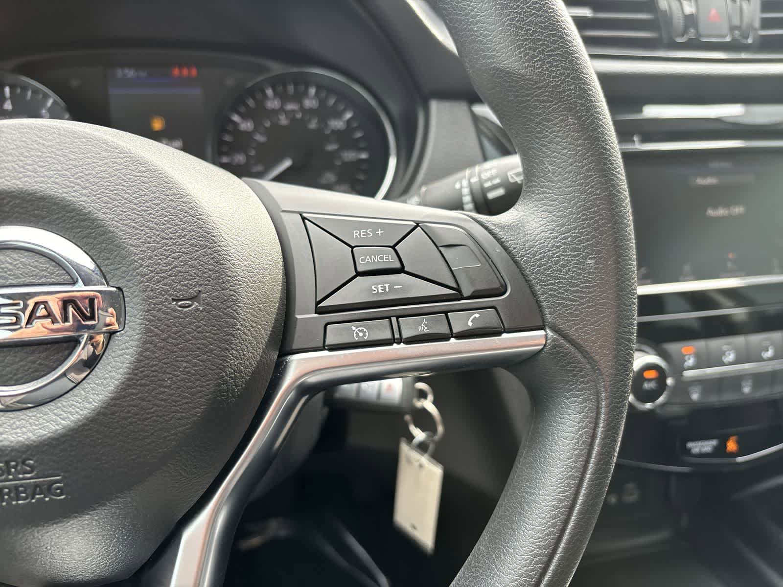 Used 2022 Nissan Rogue Sport S image 15