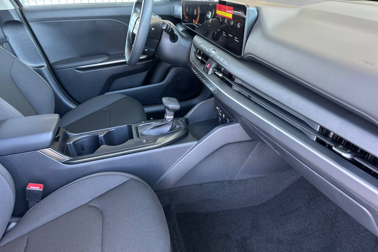 New 2026 Kia K4 FWD image 15