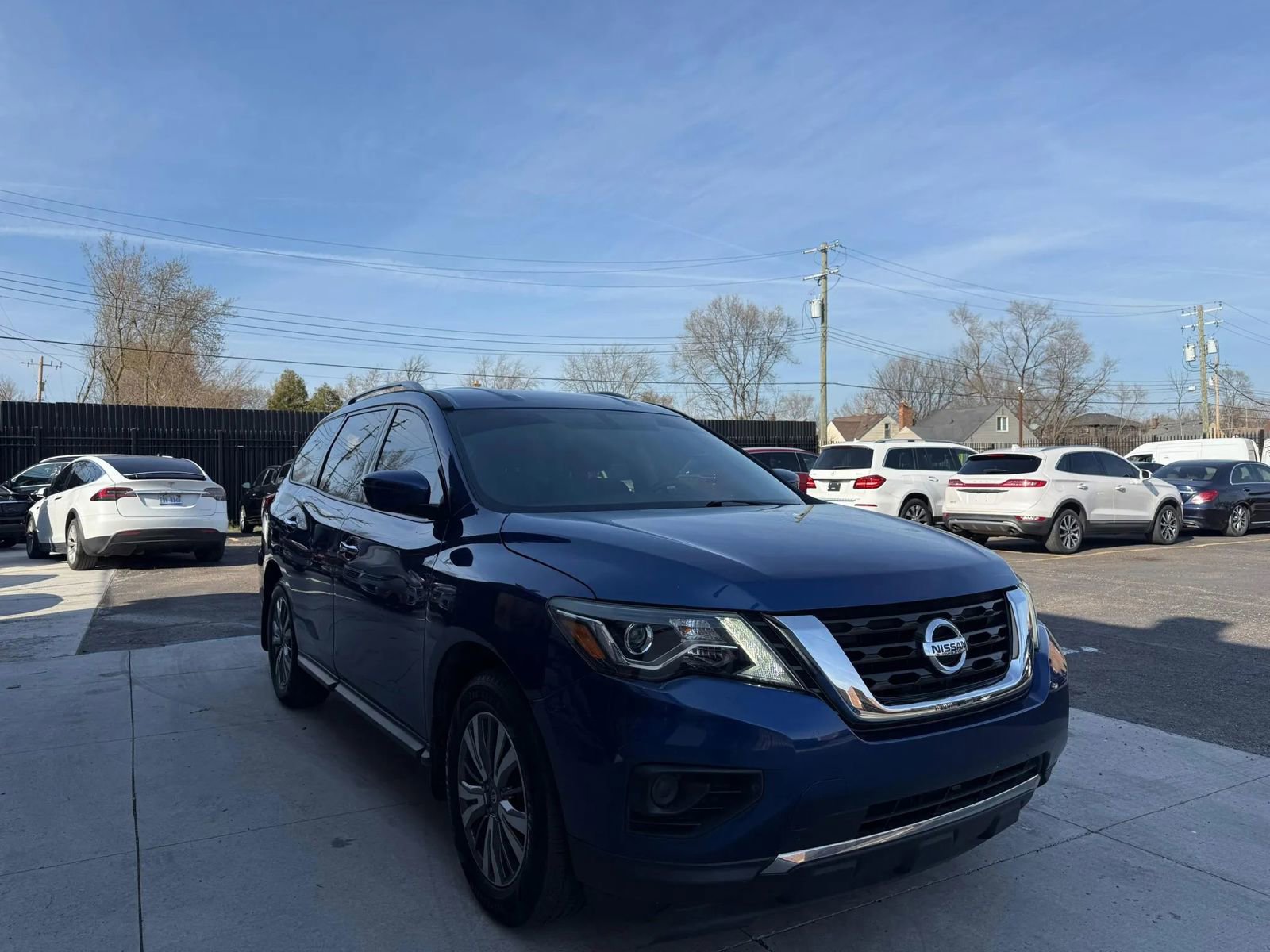 Used 2018 Nissan Pathfinder S image 3