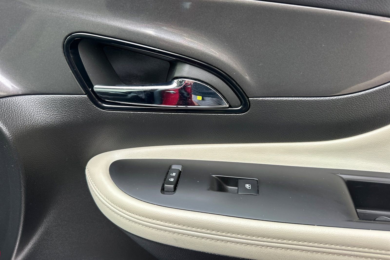 Certified 2018 Buick Encore Preferred image 21