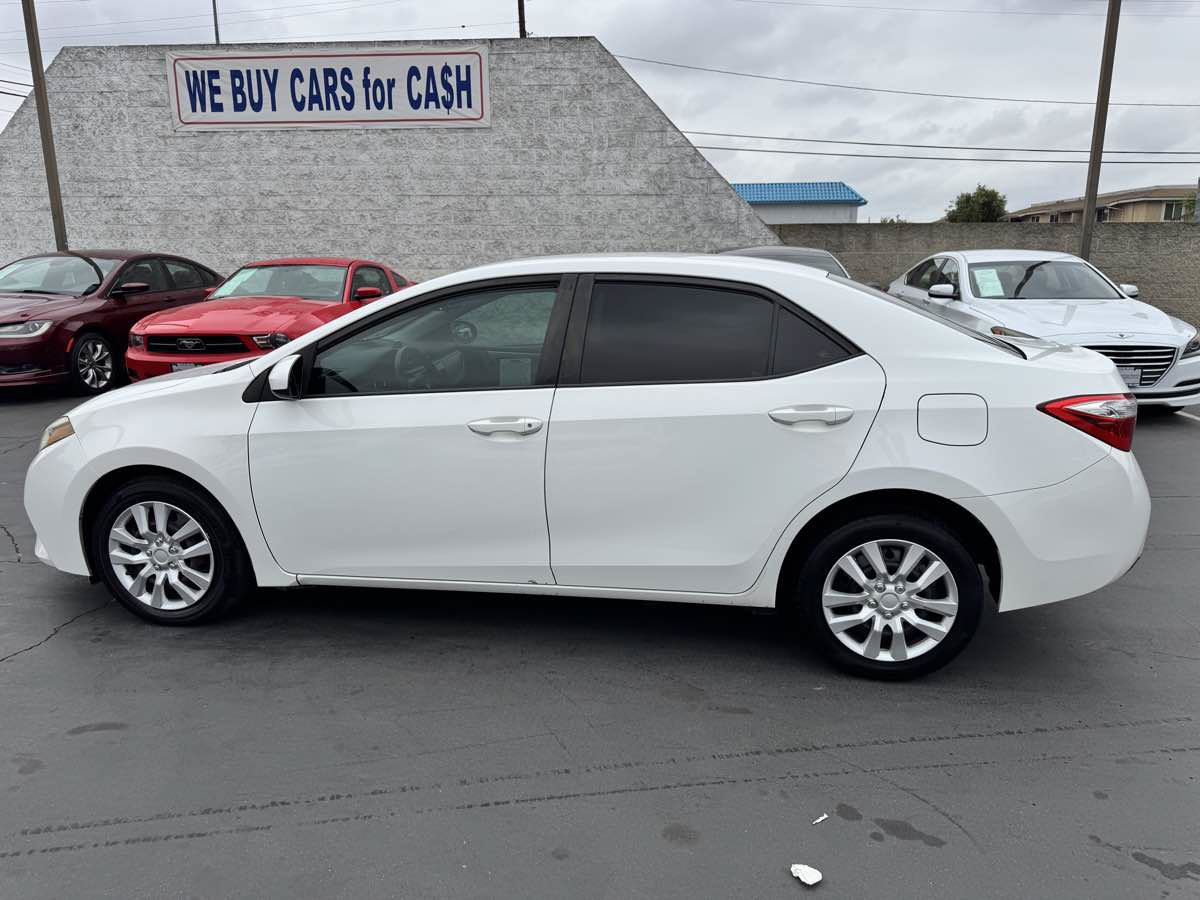 Used 2016 Toyota Corolla LE FWD image 14