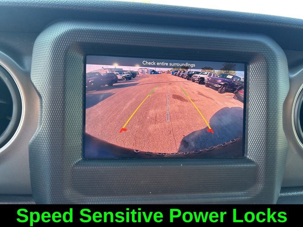 Used 2022 Jeep Wrangler Willys AWD/4WD image 17