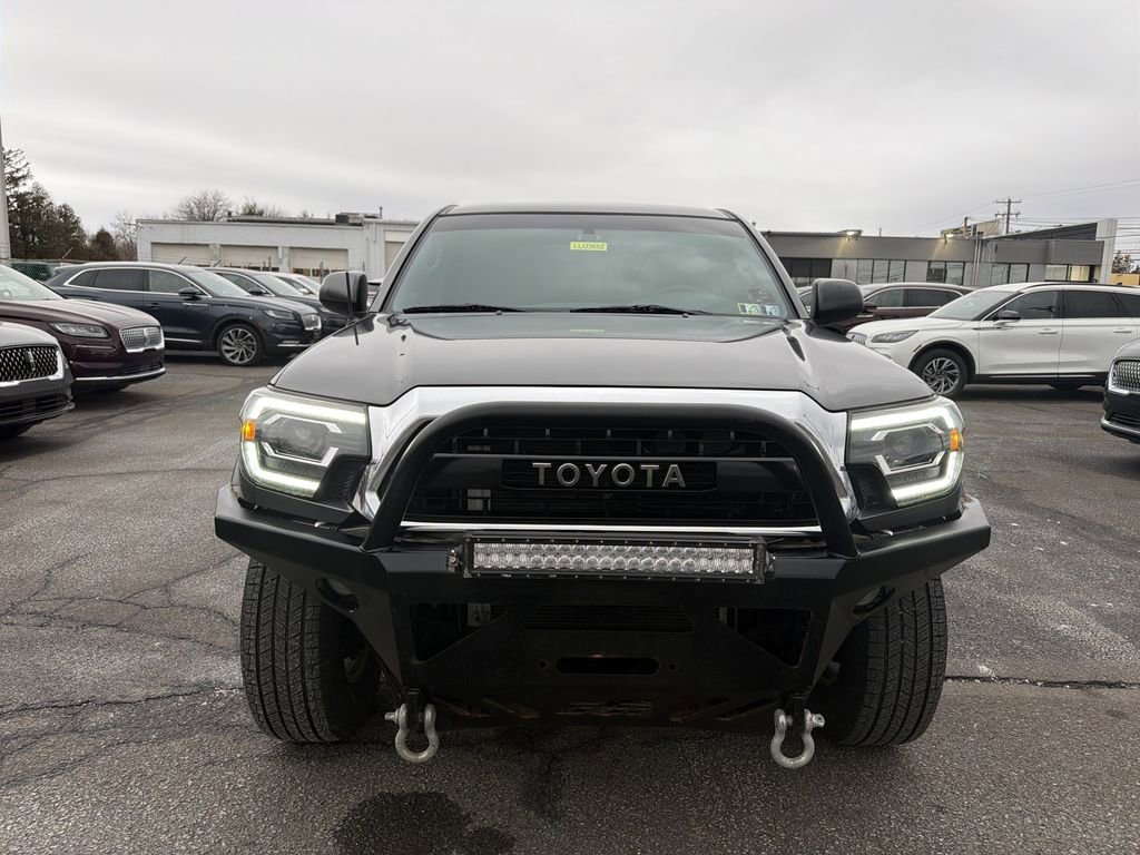Used 2015 Toyota Tacoma 4x4 Double Cab w/ TRD Off-Road Package image 8
