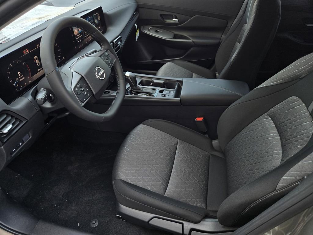 New 2026 Nissan Sentra SV w/ SV Convenience Package FWD image 18