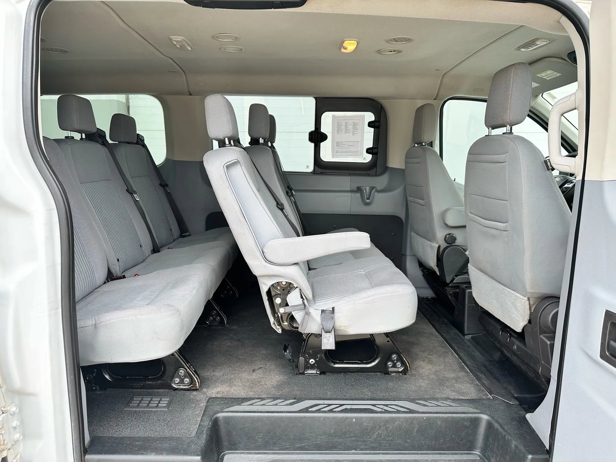 Used 2018 Ford Transit 150 XLT image 14