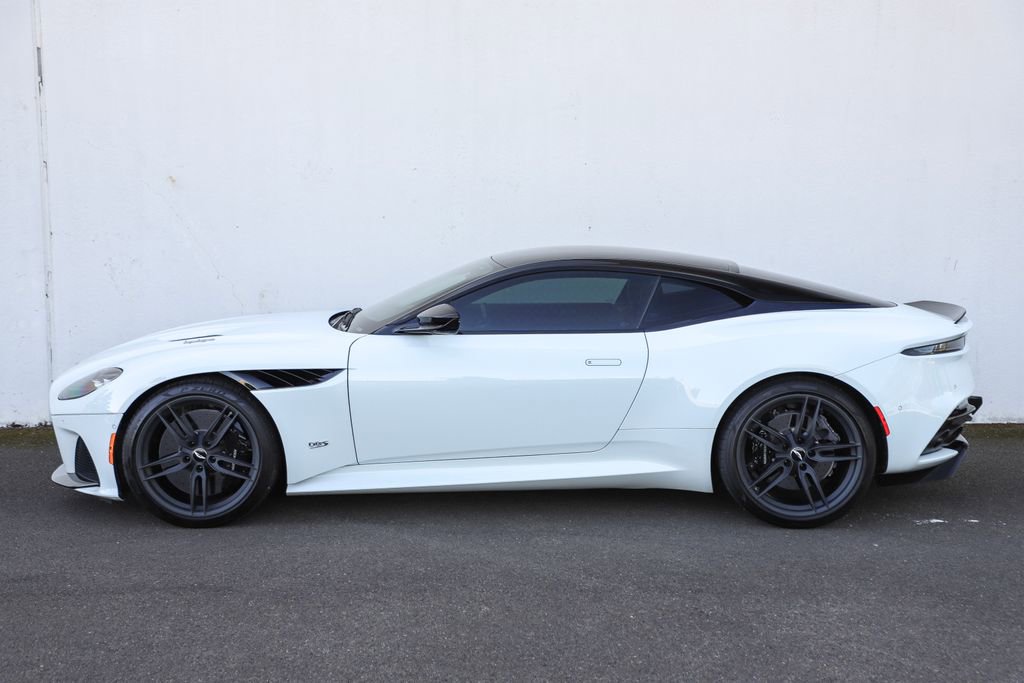 Used 2019 Aston Martin DBS Superleggera RWD image 18