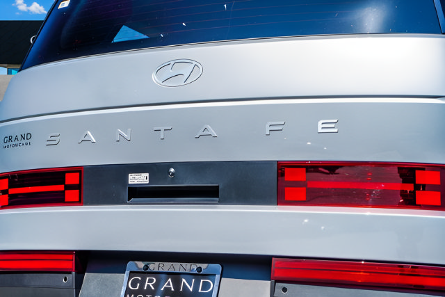Certified 2026 Hyundai Santa Fe SE FWD image 14