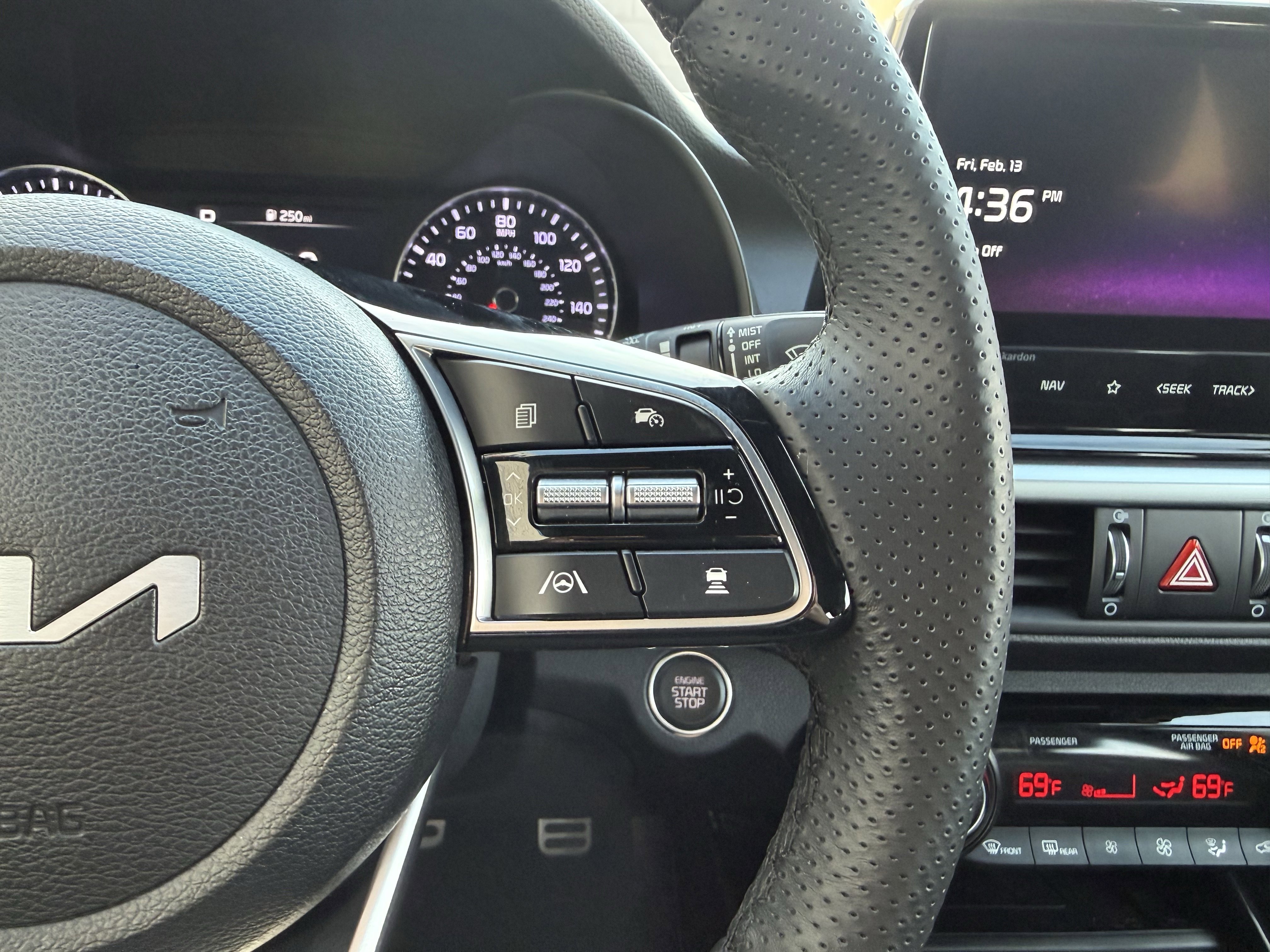 Used 2024 Kia Forte GT-Line w/ GT-Line Premium Package image 14