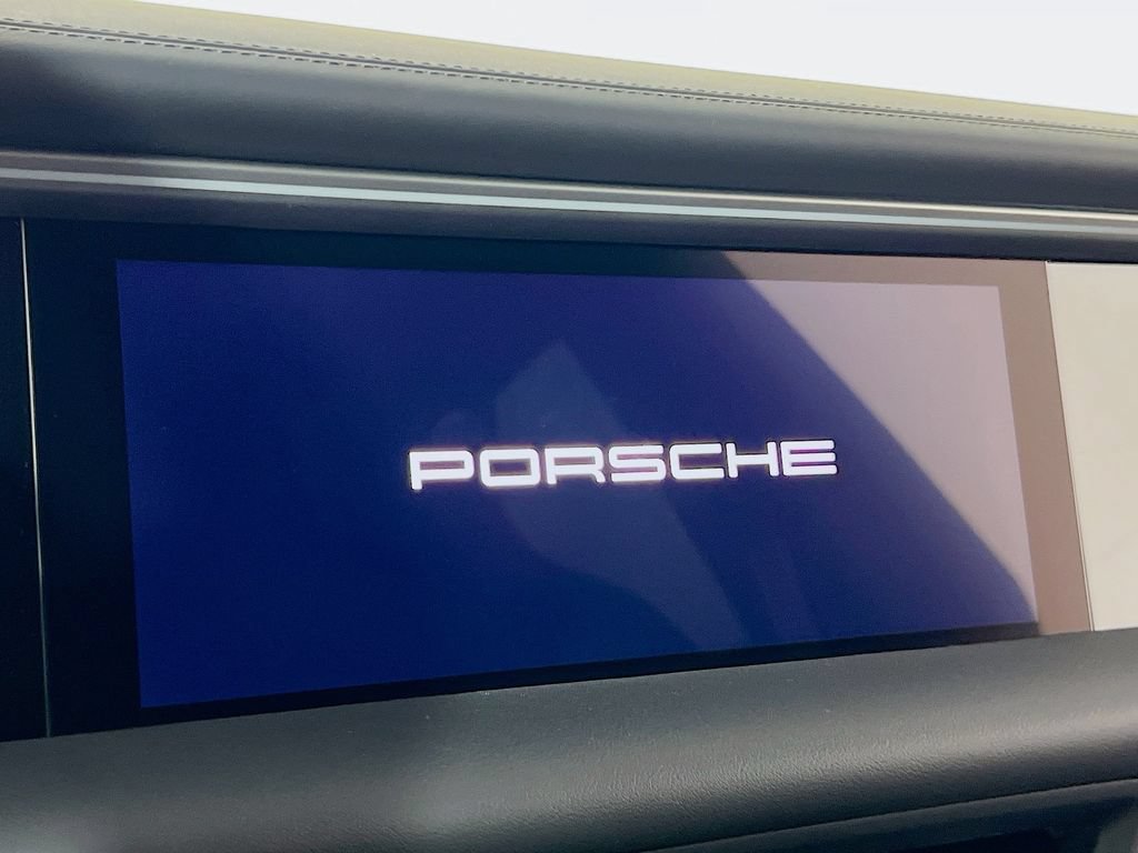 New 2026 Porsche Macan 4 Electric AWD/4WD image 16