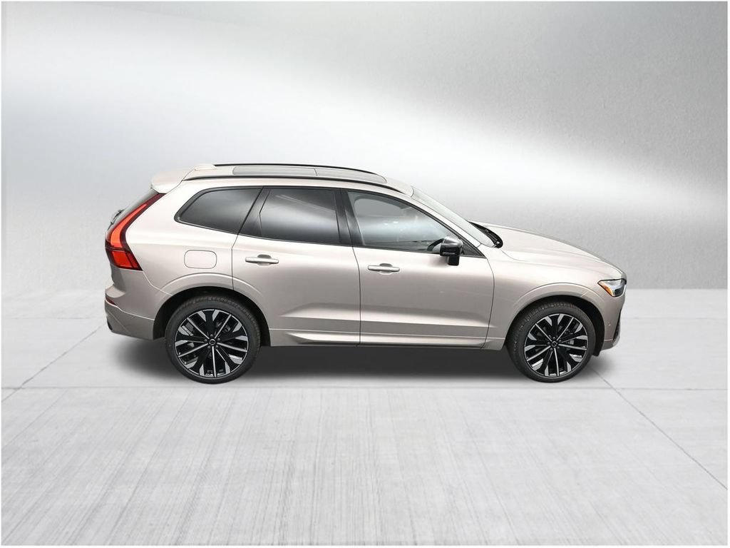 New 2026 Volvo XC60 B5 Ultra AWD/4WD image 18