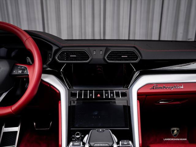 Used 2024 Lamborghini Urus S AWD/4WD image 33