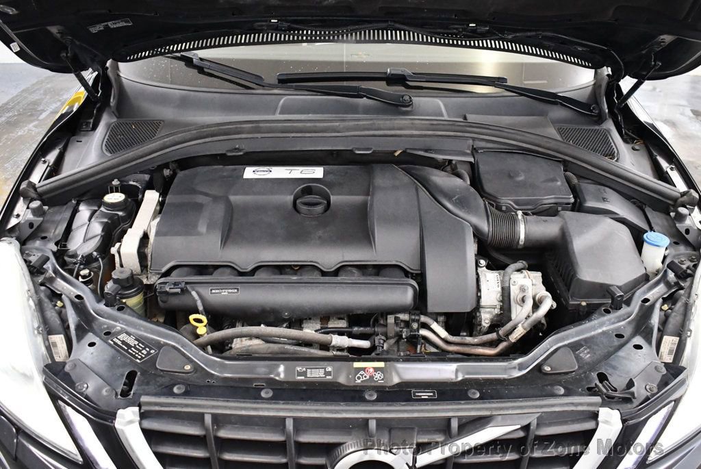 Used 2012 Volvo XC60 T6 R-Design image 51