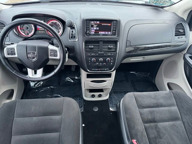 Used 2019 Dodge Grand Caravan SE w/ UConnect Hands-Free Group image 10