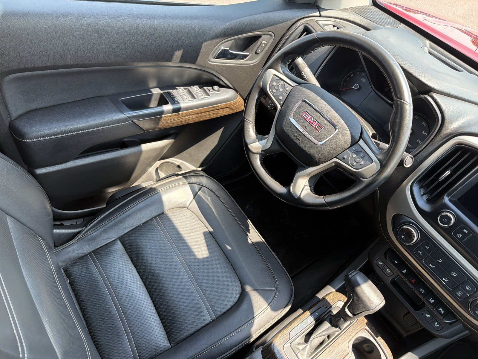 Used 2019 GMC Canyon Denali AWD/4WD image 9