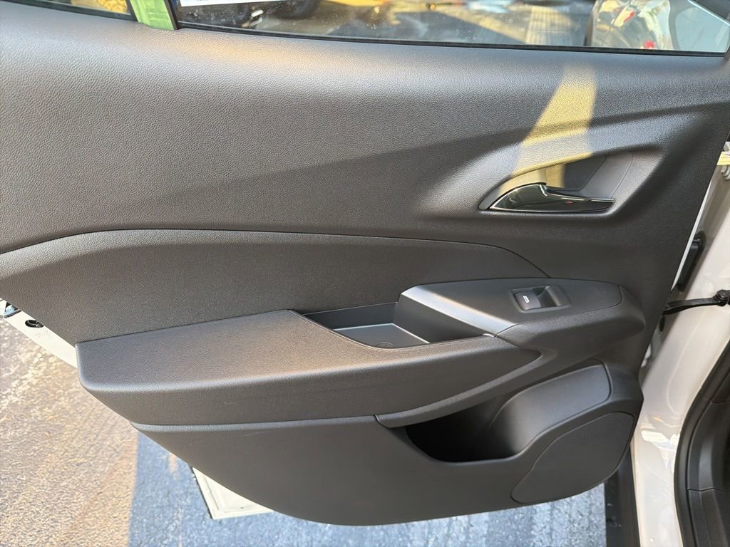 New 2026 Chevrolet Trax ACTIV w/ Sunroof Package image 31