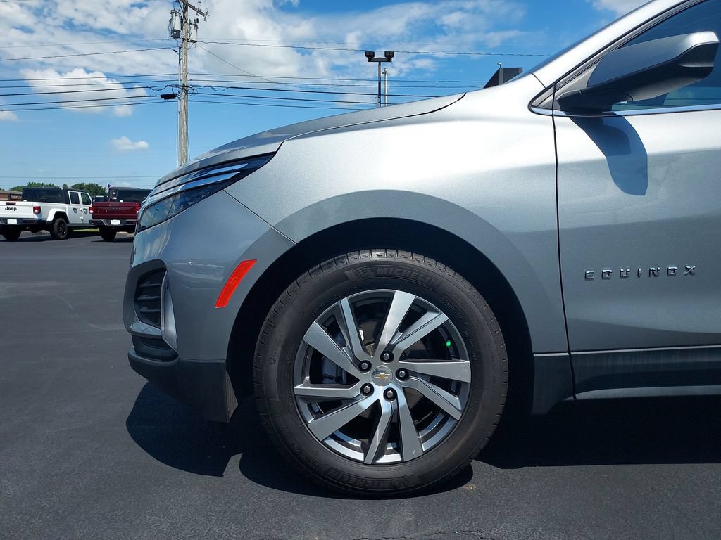Used 2024 Chevrolet Equinox LT FWD image 16