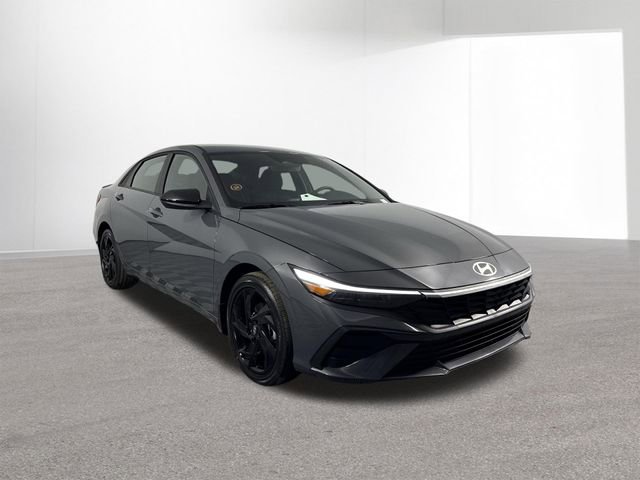 New 2026 Hyundai Elantra Sport image 3