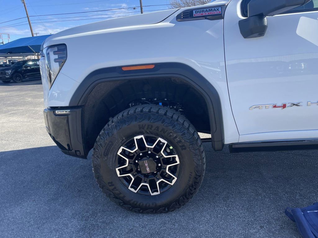 New 2026 GMC Sierra 2500 AT4X image 25