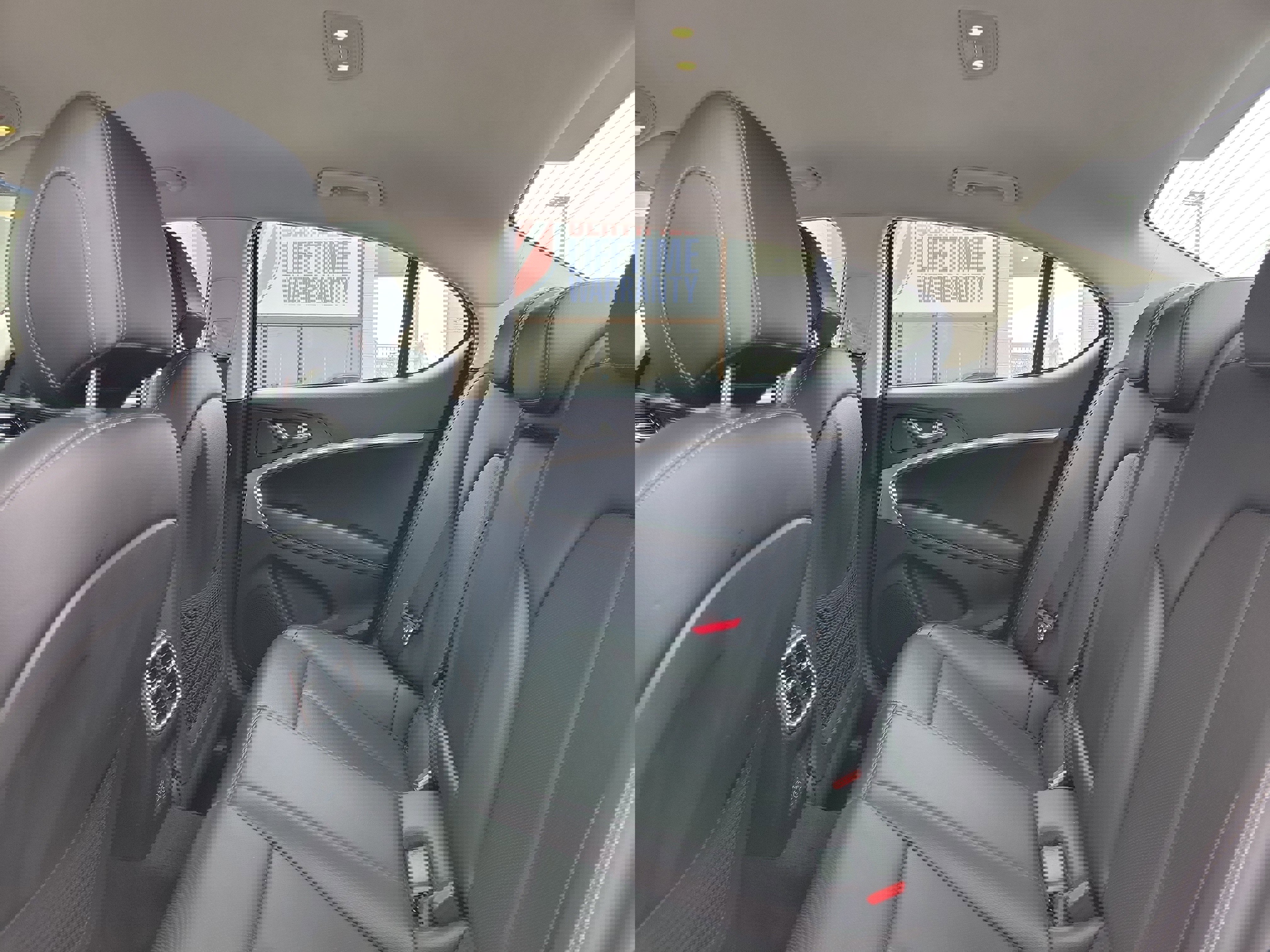 Used 2025 Genesis G70 2.5T image 11