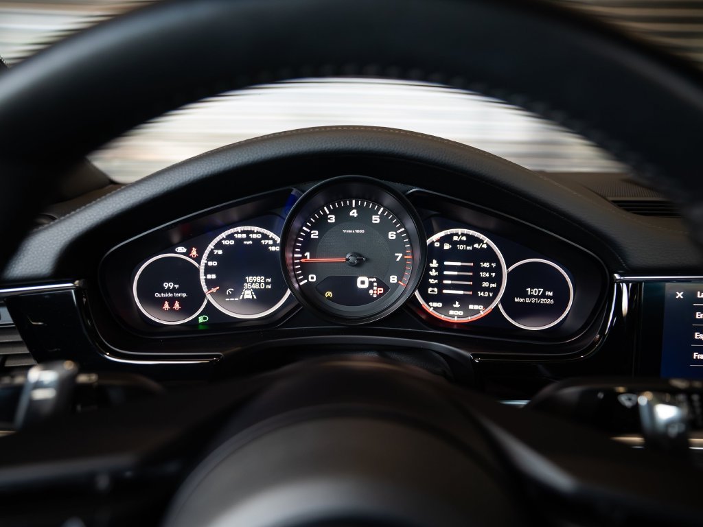 Certified 2023 Porsche Panamera image 15