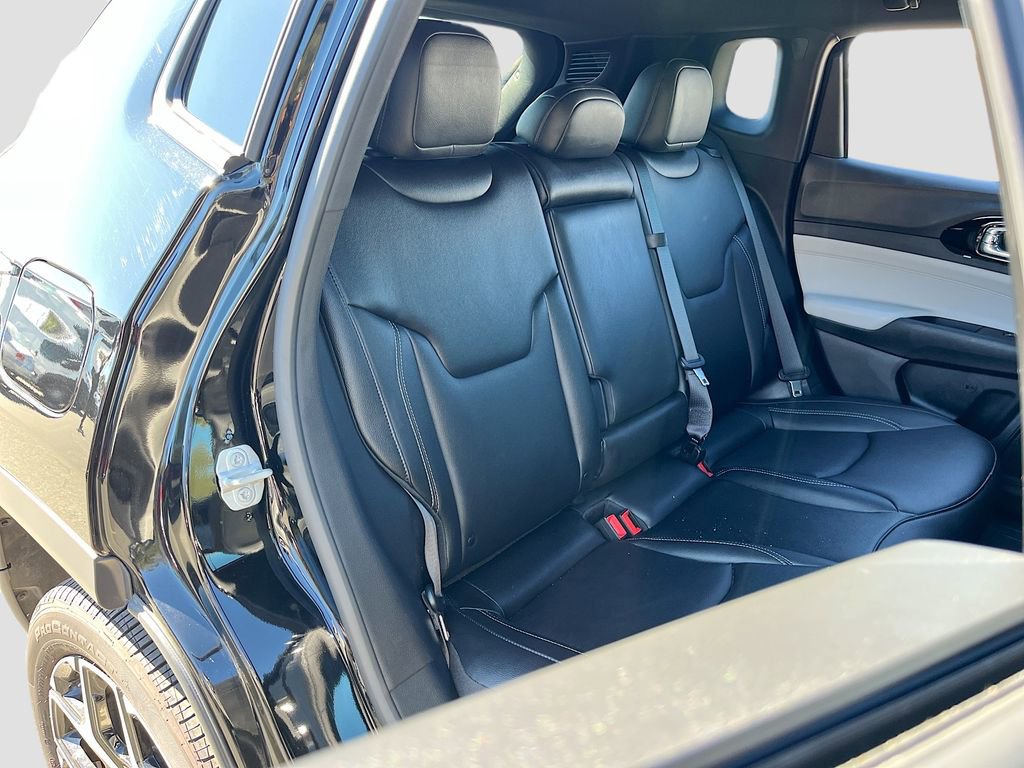 Certified 2025 Jeep Compass Limited image 23