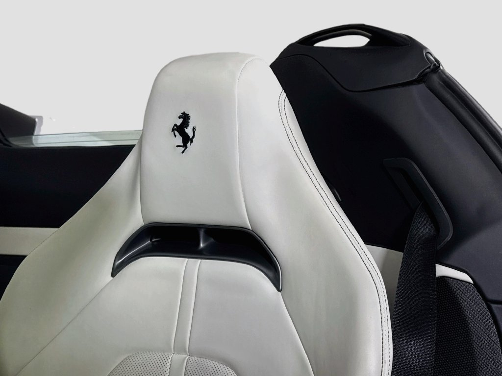 Certified 2024 Ferrari SF90 Spider AWD/4WD image 19