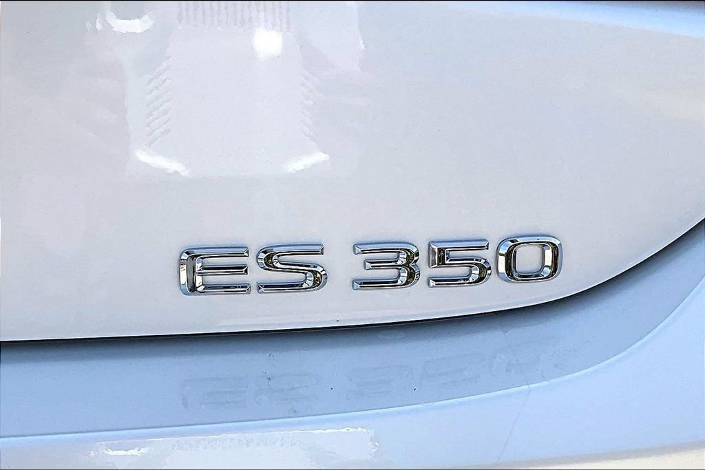 Used 2024 Lexus ES 350 Ultra Luxury w/ Accessory Package (Z2) FWD image 43