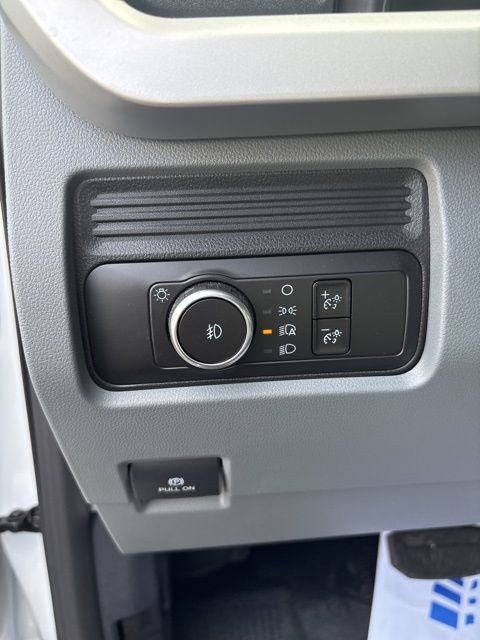 New 2026 Ford F550 4x4 Crew Cab image 31