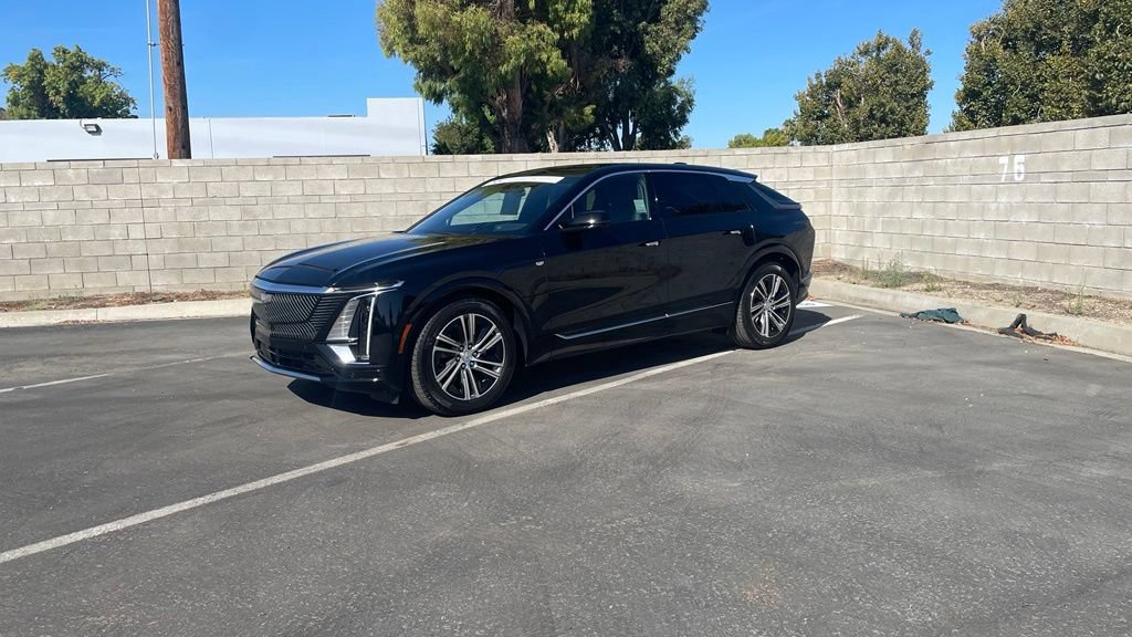 Certified 2024 Cadillac Lyriq Luxury RWD image 4