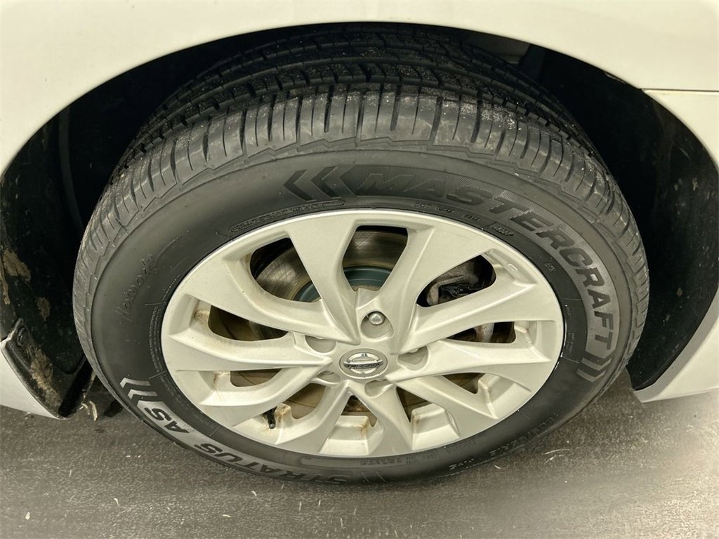 Used 2018 Nissan Sentra SV image 8