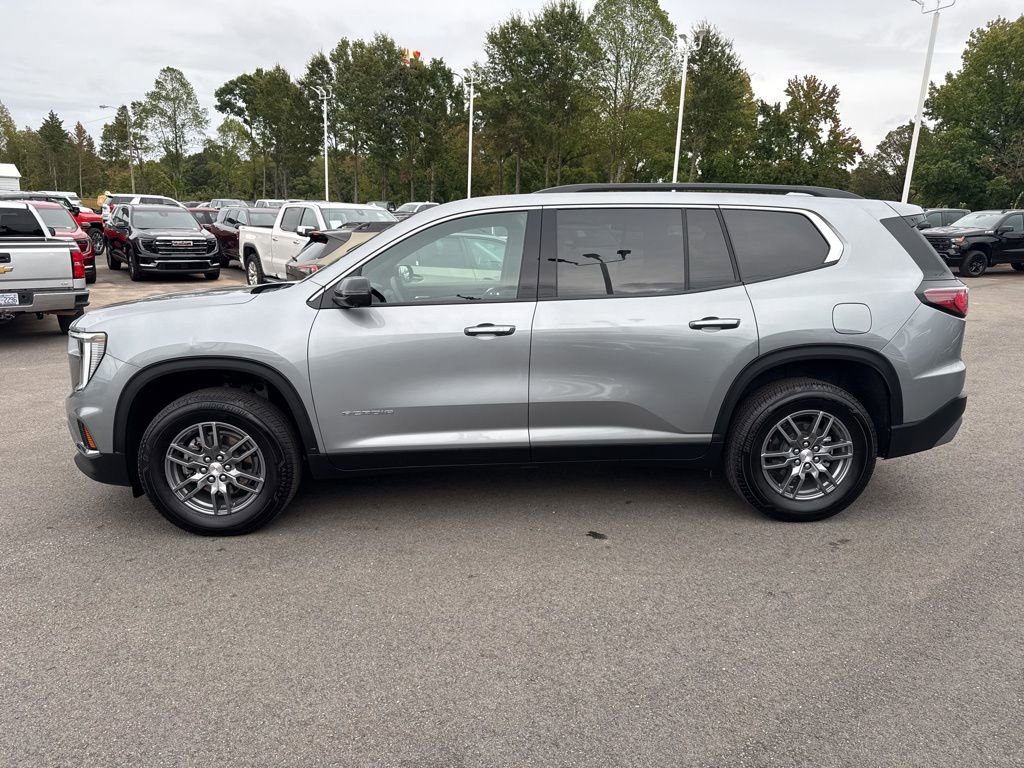 Used 2025 GMC Acadia Elevation FWD image 2