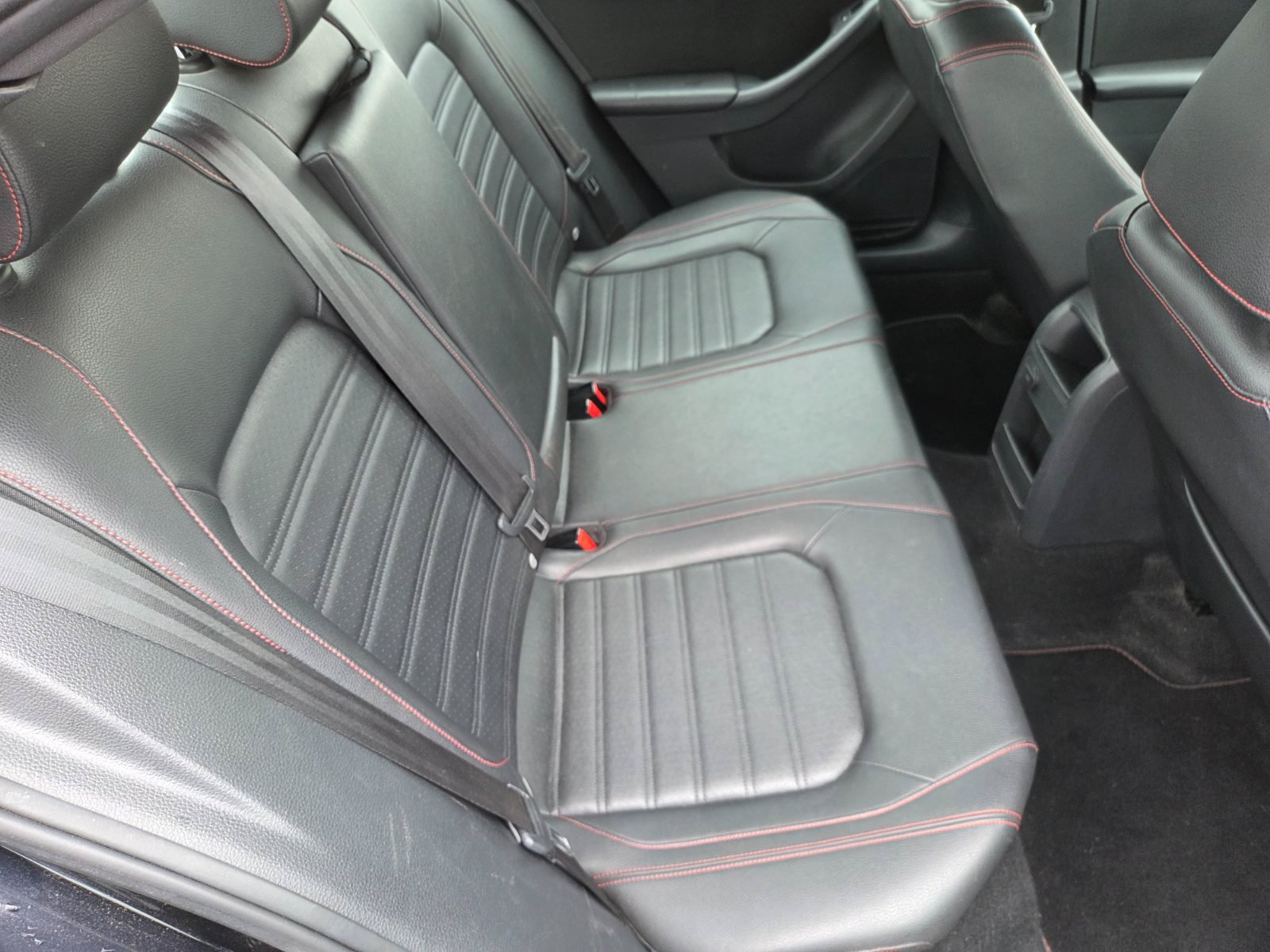 Used 2017 Volkswagen Jetta GLI FWD image 13