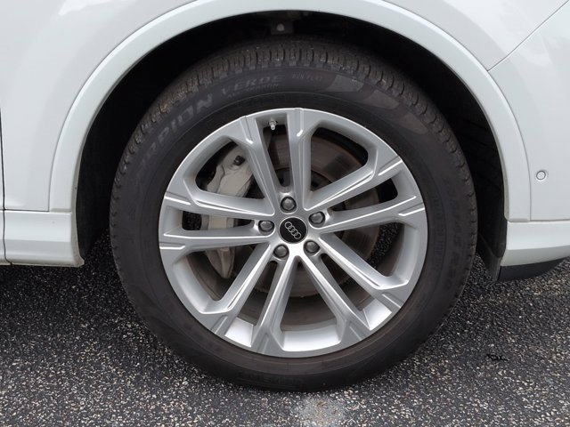 Used 2025 Audi Q7 3.0T Premium Plus image 12