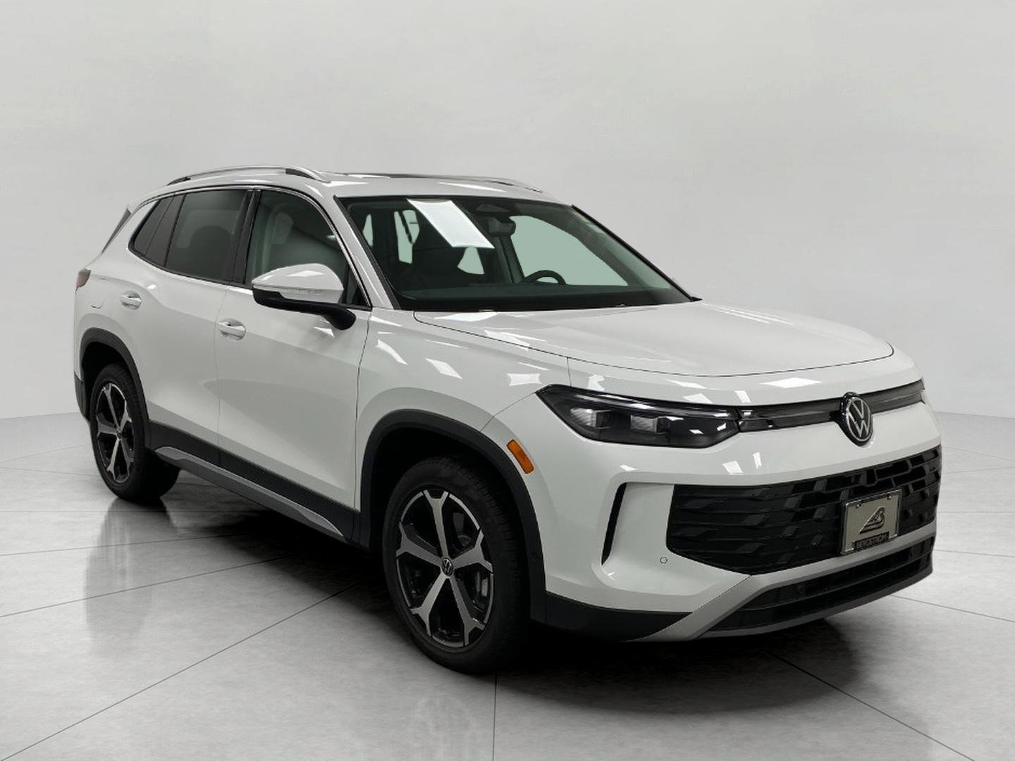 New 2026 Volkswagen Tiguan SE
