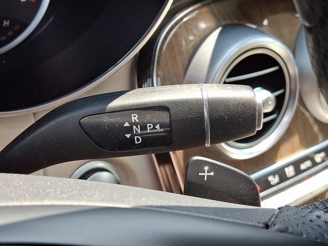 Used 2019 Mercedes-Benz GLC 300 4MATIC w/ Parking Assistance Package image 18
