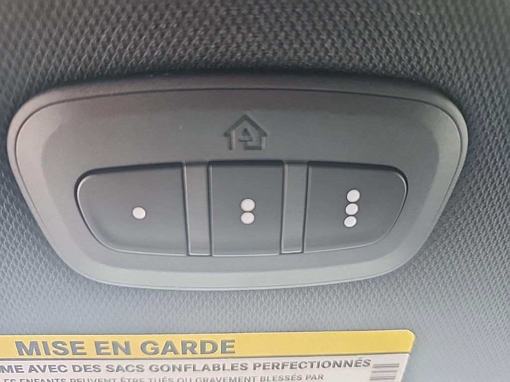 New 2026 Chrysler Pacifica Limited image 42