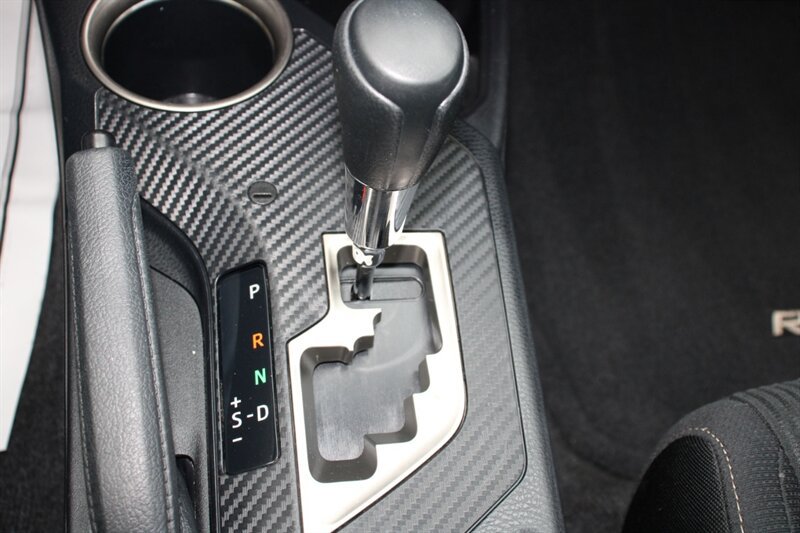 Used 2013 Toyota RAV4 XLE AWD/4WD image 8