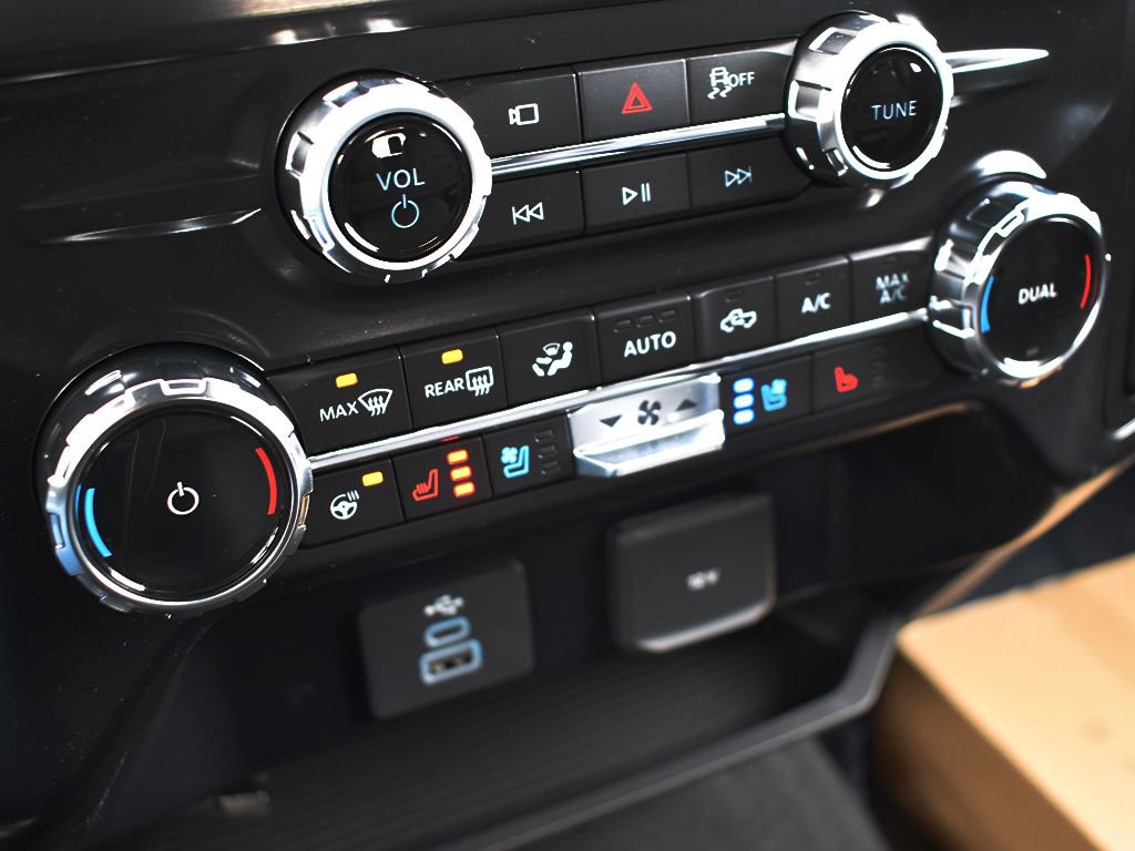 New 2026 Ford F250 Lariat w/ Chrome Package image 20