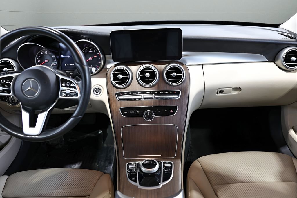 Used 2020 Mercedes-Benz C 300 4MATIC Sedan image 39