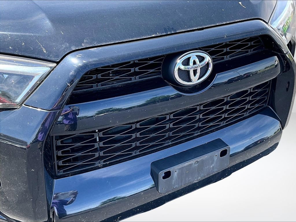 Used 2017 Toyota 4Runner SR5 Premium AWD/4WD image 27