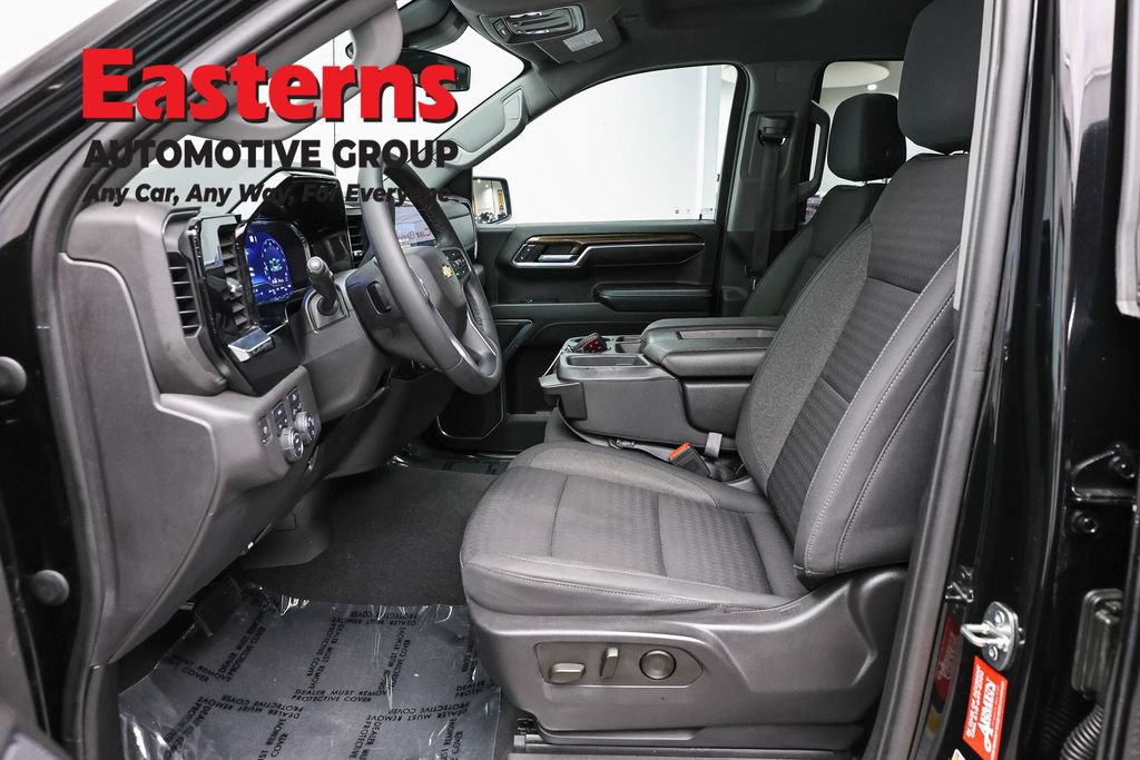 Used 2023 Chevrolet Silverado 1500 LT AWD/4WD image 14
