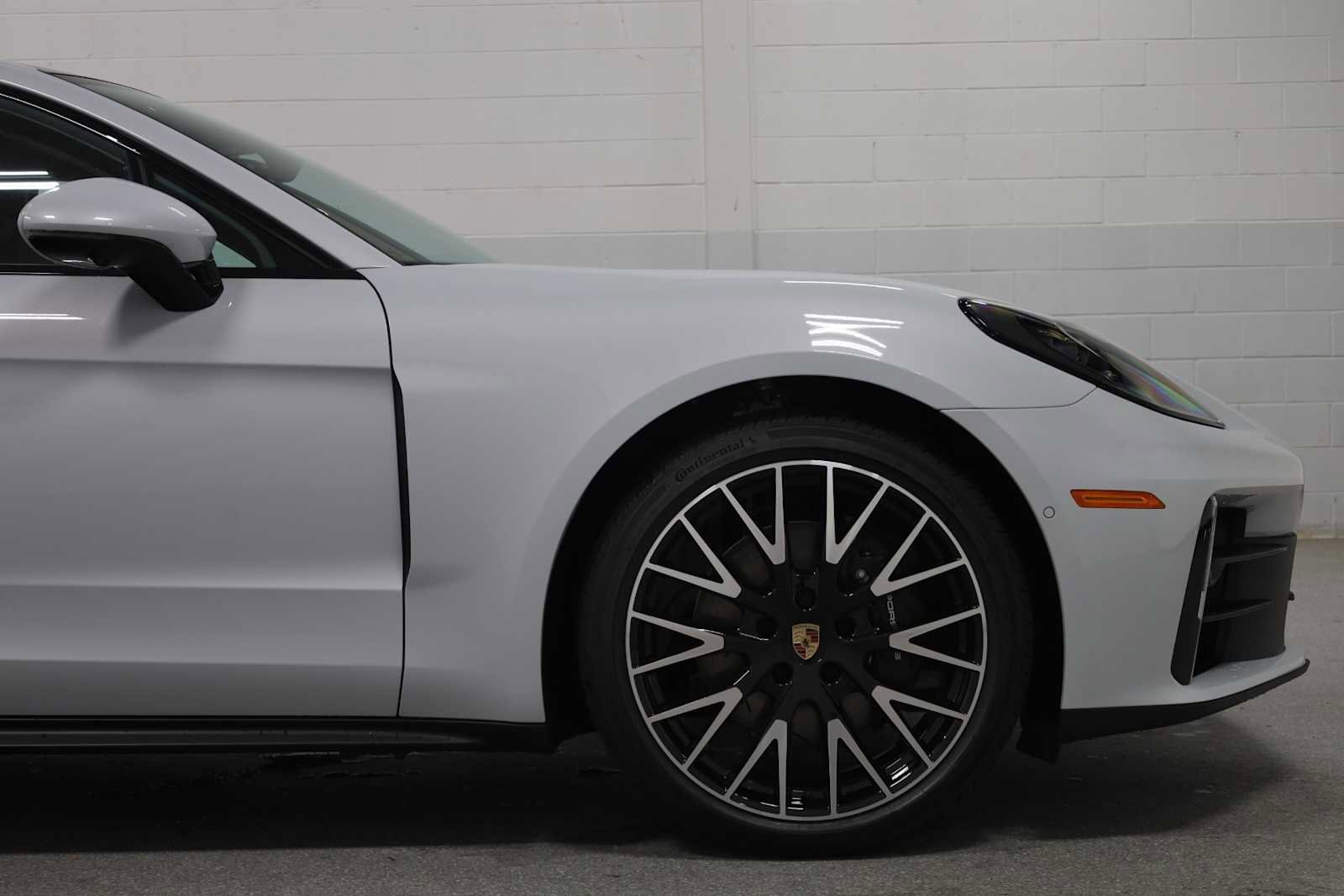 New 2025 Porsche Panamera 4 image 11