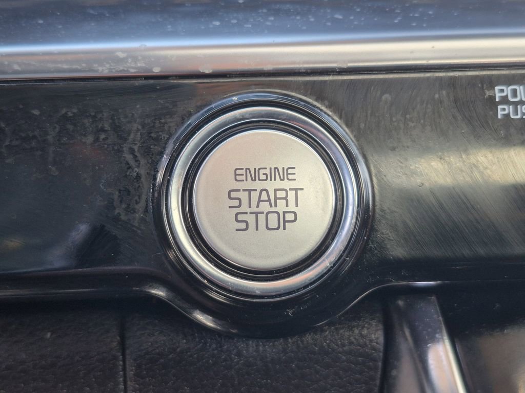 Certified 2023 Kia Carnival SX Prestige image 29