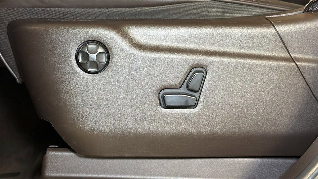 Used 2014 Jeep Grand Cherokee Summit image 28