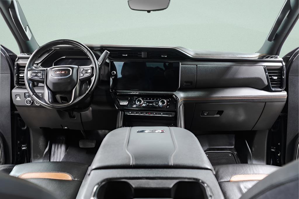Used 2025 GMC Sierra 2500 AT4 w/ AT4 Premium Plus Package image 8